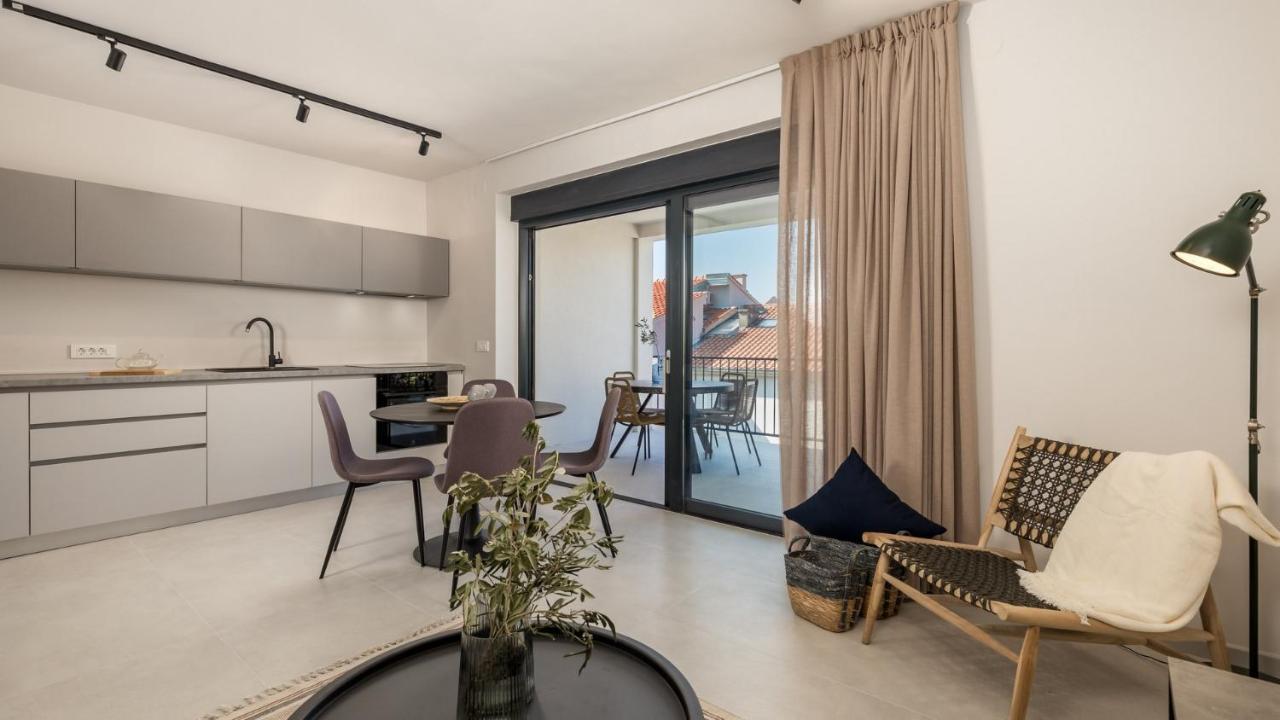 Apartments Villa Frankola With Swimming Pool Crikvenica Bagian luar foto