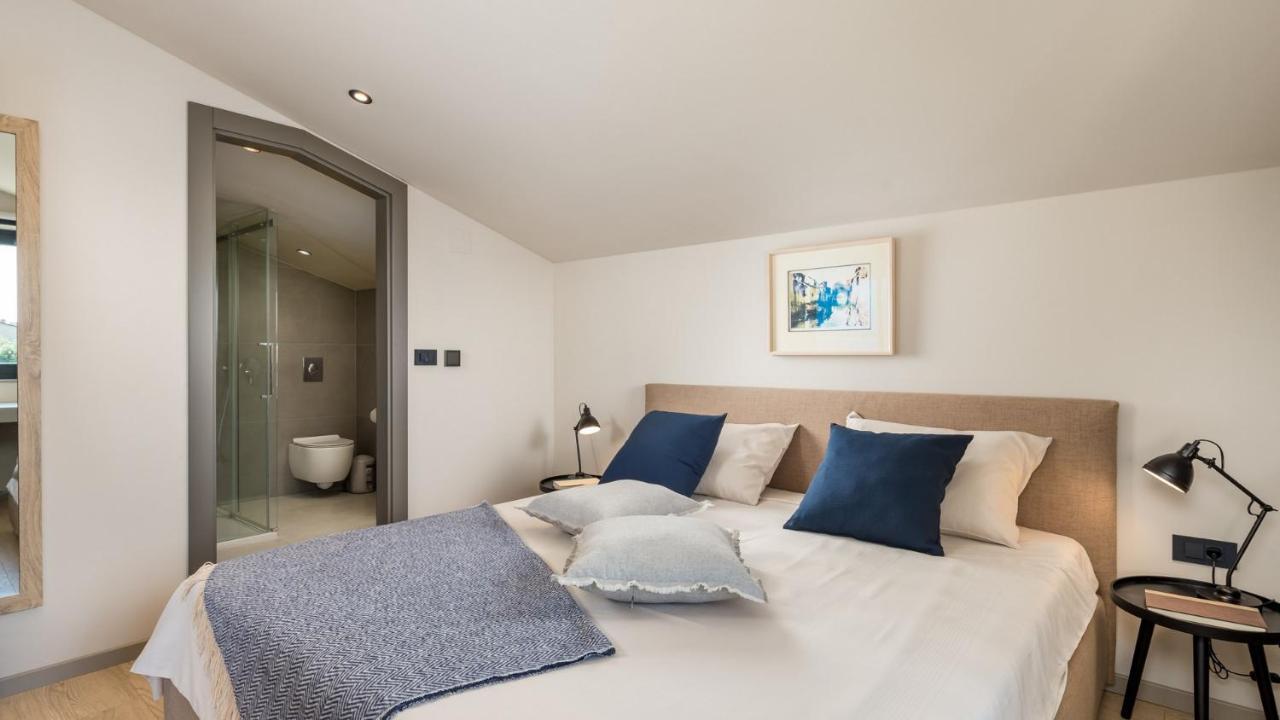 Apartments Villa Frankola With Swimming Pool Crikvenica Bagian luar foto